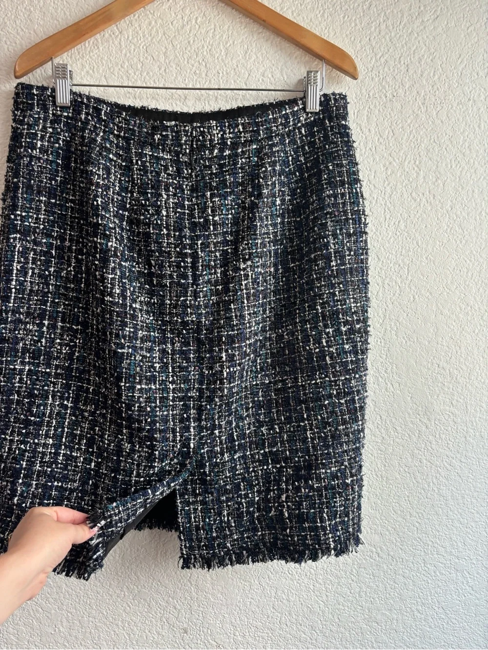 Ann Taylor structured pencil